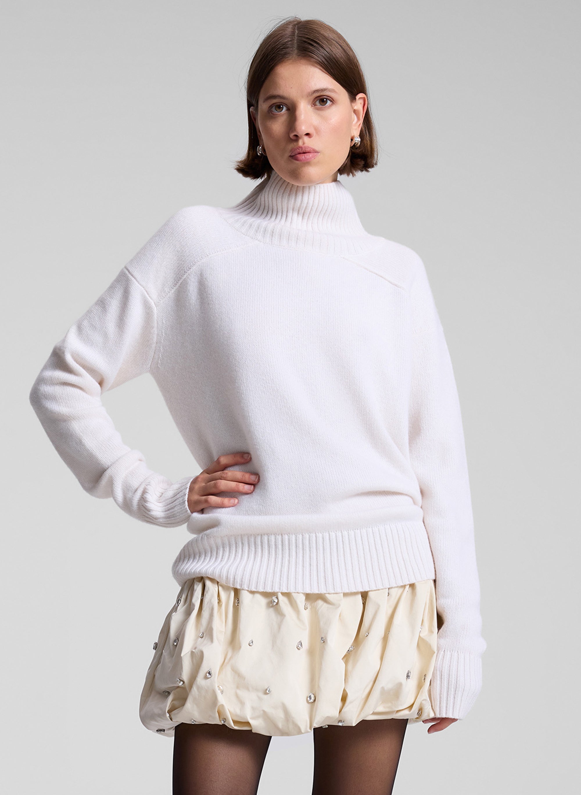 A.L.C. Knit offers Black & White Sweater szL