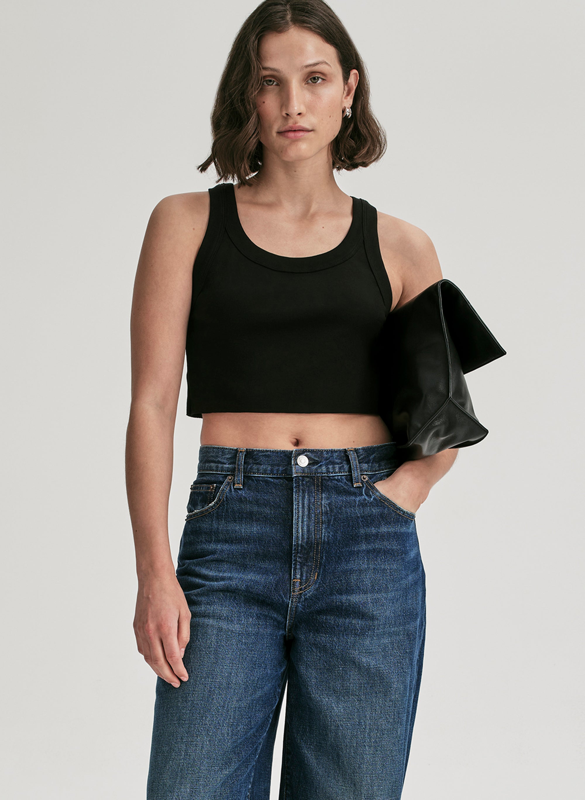 HALSEY_TANK_BLK_3091-01.jpg?v=