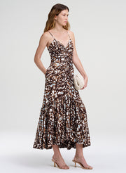 woman  wearing brown print midi dress