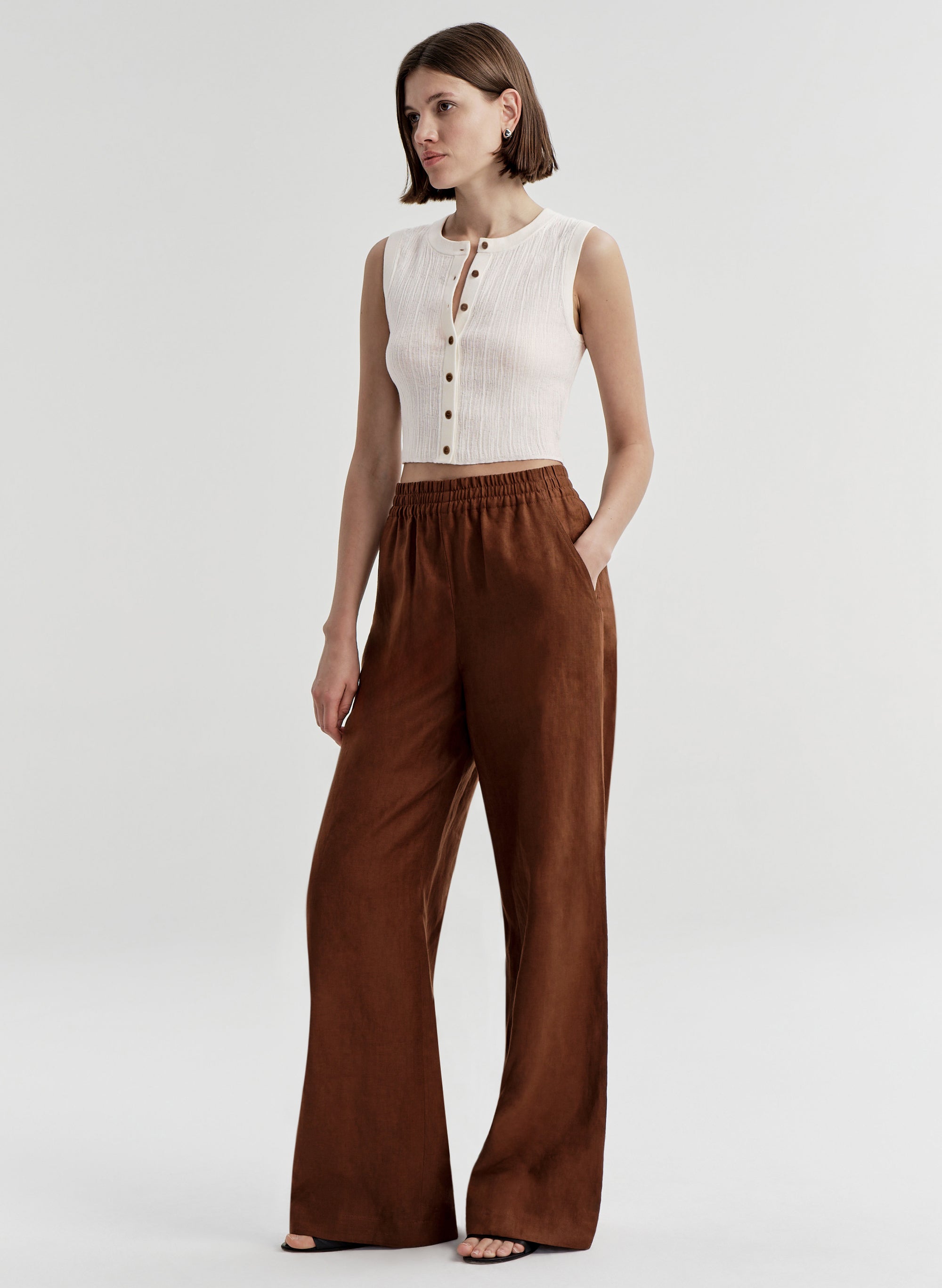&lottie  andlottie  アンドロッティ Lottie Fine Cotton Cropped Top | ALC LTD