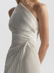 woman wearing white pleated midi dress